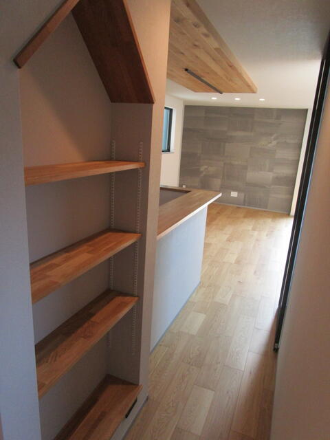 収納／Ａ号棟キッチン付近の通路？にある収納