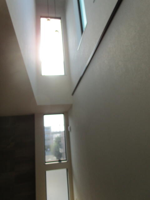 リビング／Ａ号棟のリビングの吹き抜け。