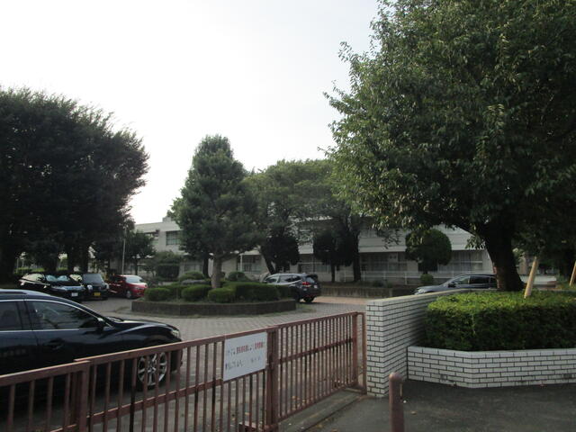 相模原市立大野南中学校 (86m)