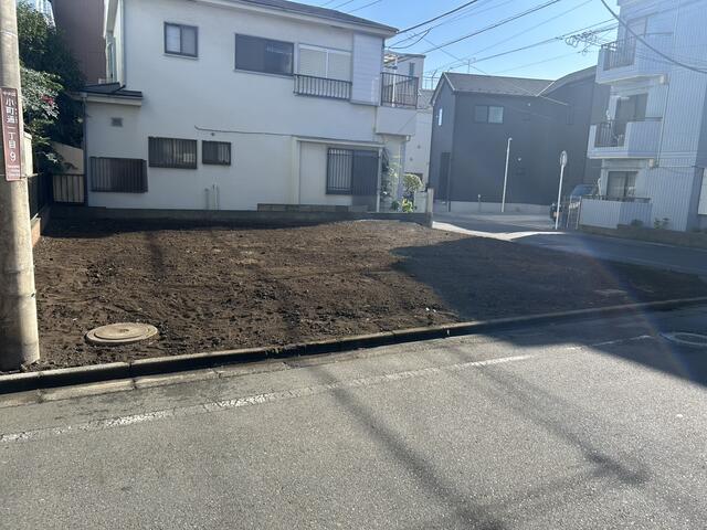 現地土地／西側道路より撮影