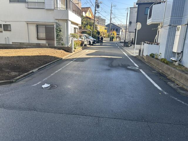現地土地／角地。南６Ｍ公道には１０．７５Ｍ接しております。