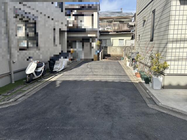 現地土地／前面道路は公道です。