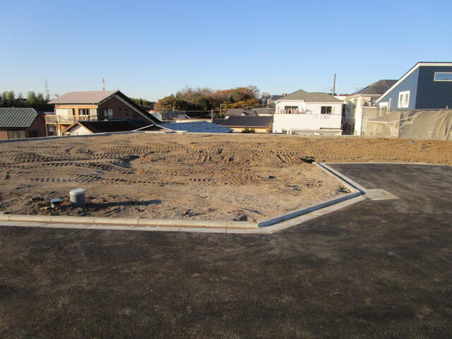 現地土地／分かり辛いですがメイン掲載の区画５付近を撮影。車返しの右側は