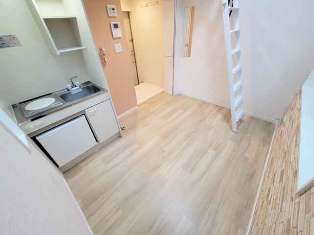 リビング以外の居室／備え付けの家電が無いタイプのお部屋です