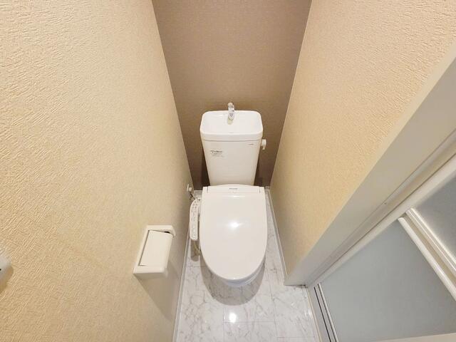 トイレ／ウォシュレットトイレ