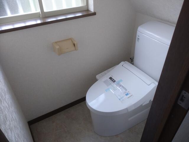 トイレ／温水洗浄便座に新規交換済みです。