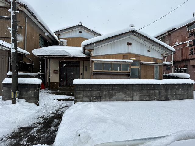 新潟県三条市の一戸建て | 570万円 | 5LDK | 108.13m² | Akiyama house finder