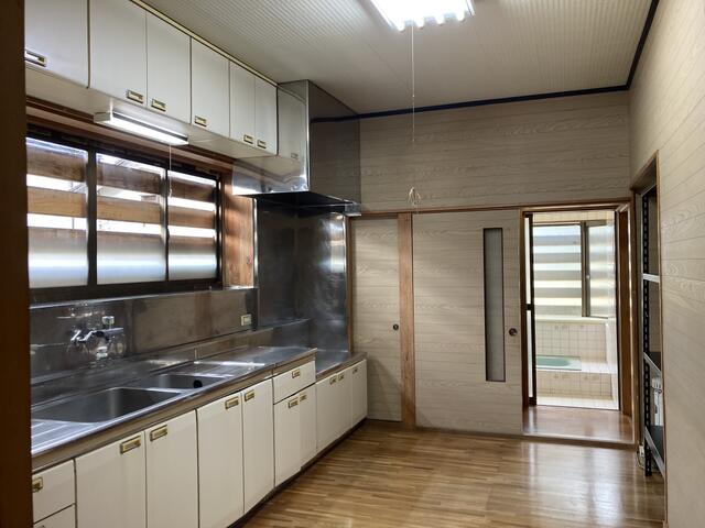 detached 新潟県糸魚川市大字東中 地図を見る