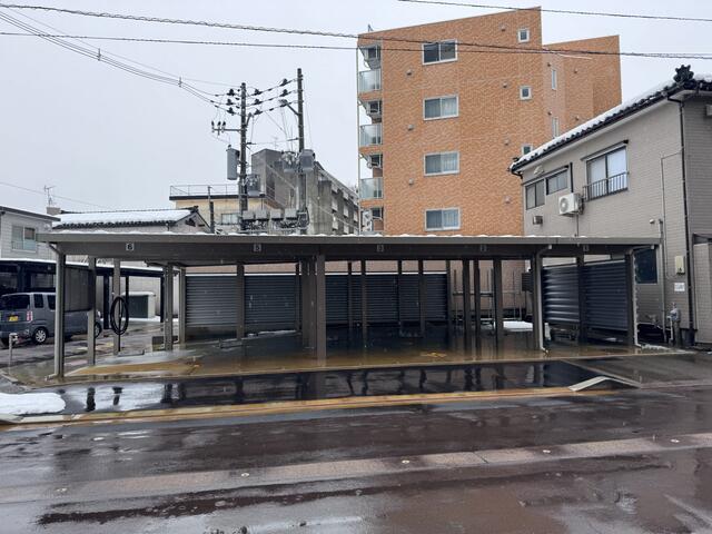 現地（駐車場）