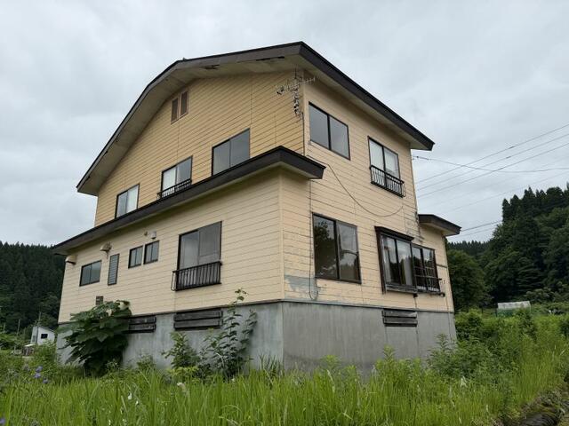 detached 新潟県小千谷市大字岩沢