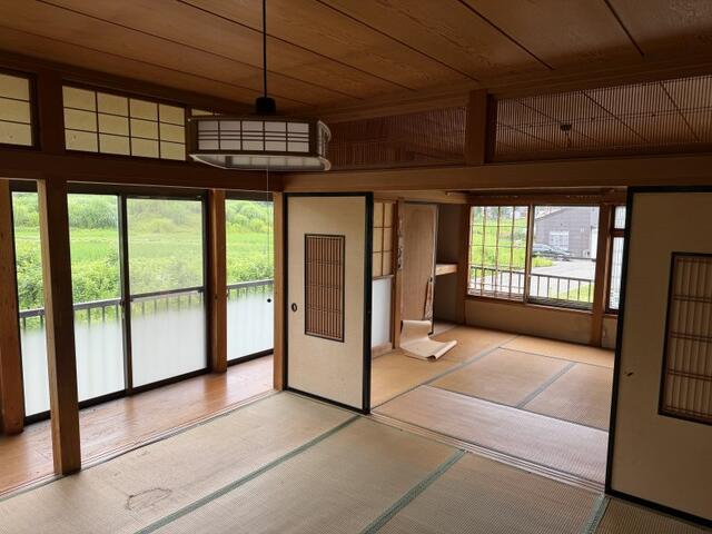 detached 新潟県小千谷市大字岩沢