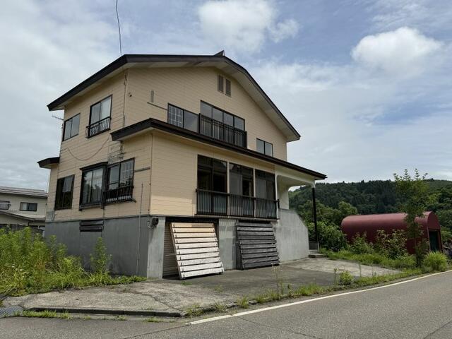 detached 新潟県小千谷市大字岩沢