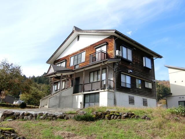 新潟県上越市の一戸建て | 980万円 | 7LDK | 538.81m² | Akiyama house finder