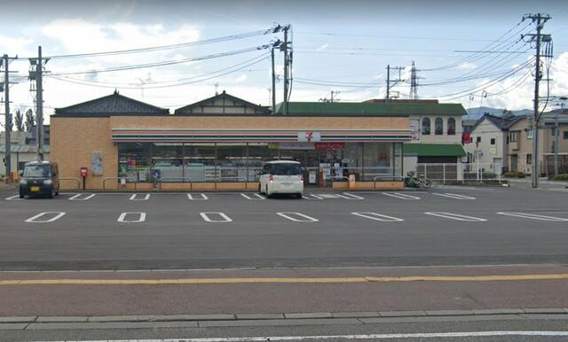 セブンイレブン柏崎錦町店 (490m)
