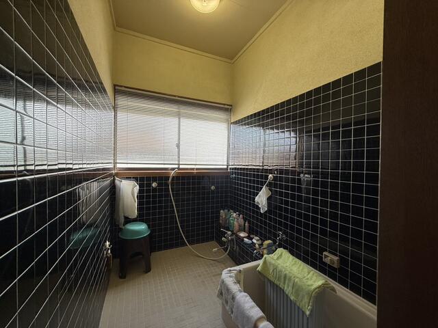 detached 新潟県柏崎市大字上方 地図を見る