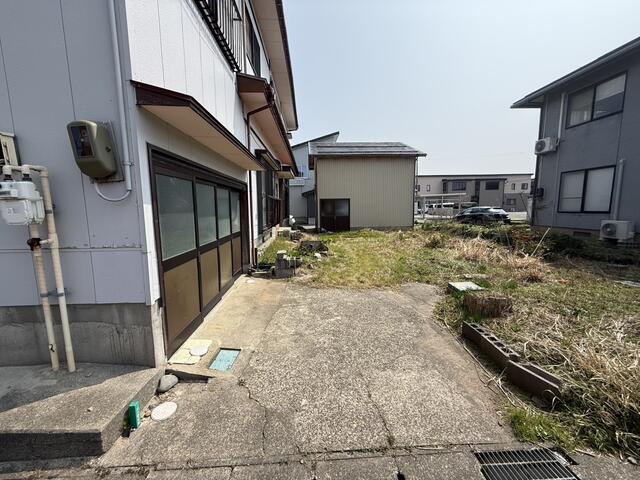 detached 新潟県刈羽郡刈羽村大字割町新田 地図を見る