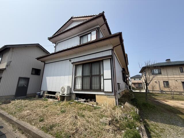 detached 新潟県刈羽郡刈羽村大字割町新田 地図を見る