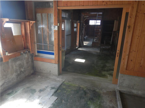 detached 新潟県燕市吉田中町 地図を見る