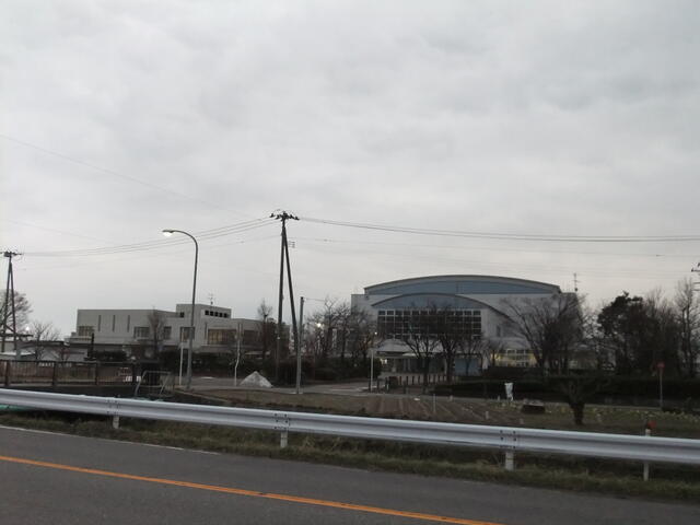 新潟市北地区スポーツセンター (831m)