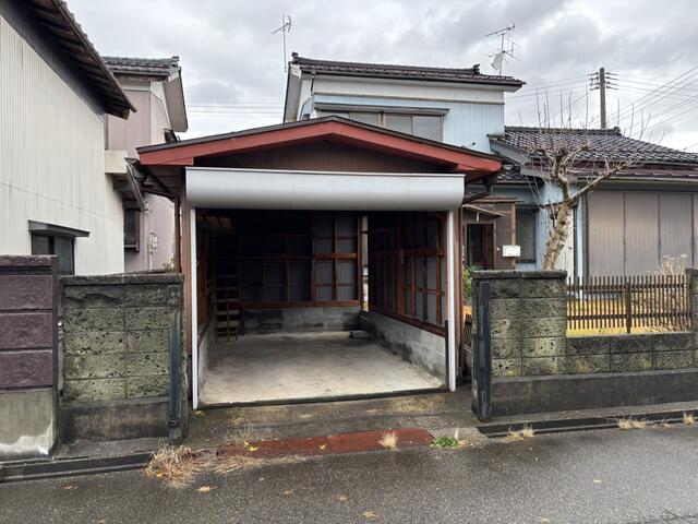 detached 新潟県三条市西大崎１丁目 地図を見る