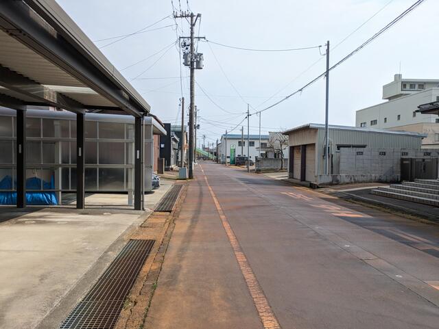 detached 新潟県燕市杣木 地図を見る