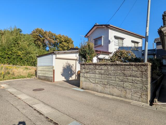 detached 新潟県西蒲原郡弥彦村大字矢作 地図を見る