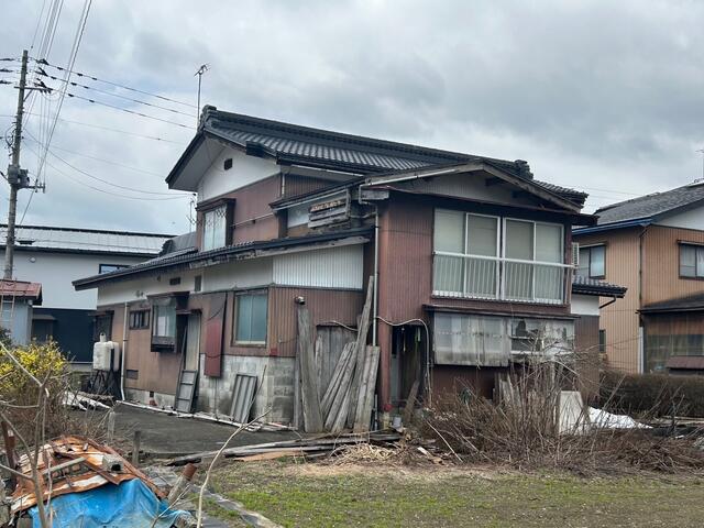 detached 新潟県南魚沼市島新田 地図を見る
