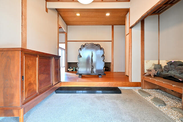 detached 新潟県西蒲原郡弥彦村大字弥彦 地図を見る