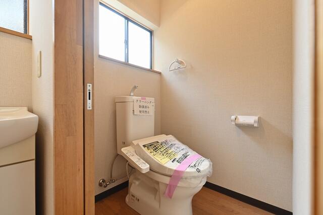 detached 新潟県西蒲原郡弥彦村大字上泉 地図を見る