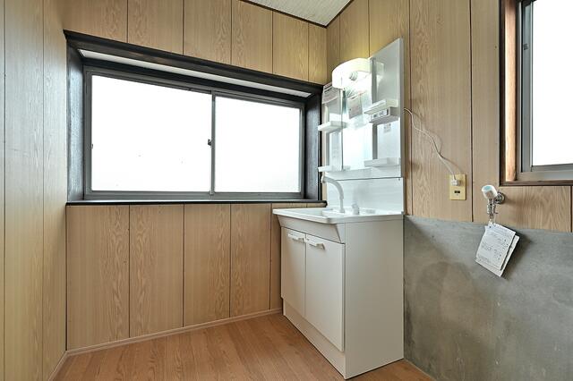 detached 新潟県西蒲原郡弥彦村大字大戸 地図を見る