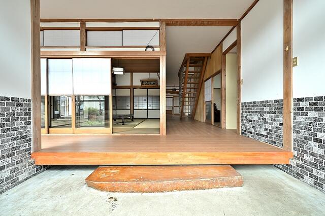 detached 新潟県西蒲原郡弥彦村大字大戸 地図を見る