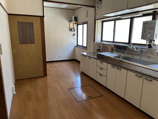 キッチン／たくさん物がおけるキッチンスペース／撮影日2026-06-01