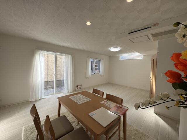 detached 滋賀県愛知郡愛荘町豊満 地図を見る