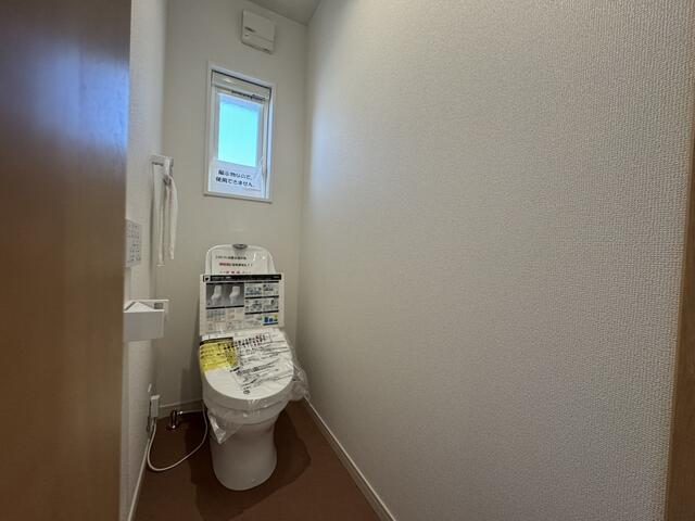 detached 滋賀県愛知郡愛荘町豊満 地図を見る