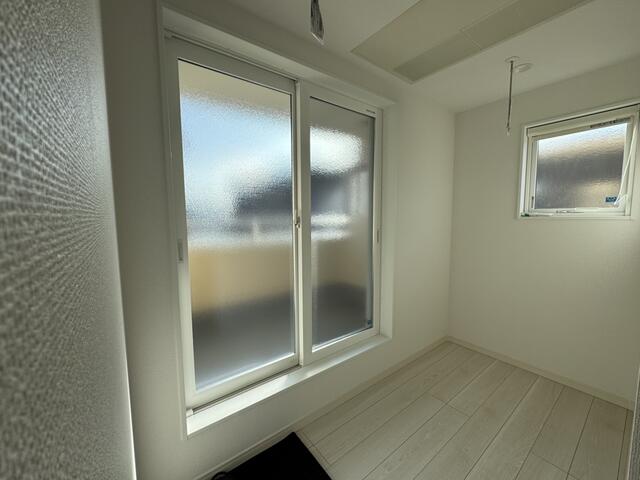 detached 滋賀県愛知郡愛荘町豊満 地図を見る