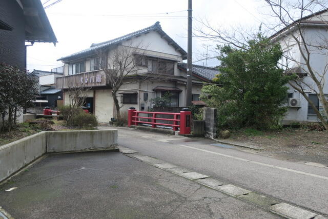 近隣の景色。温泉街の雰囲気です。