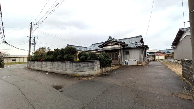 新潟県新潟市の一戸建て | 2000万円 | 9DK | 807.51m² | Akiyama house finder