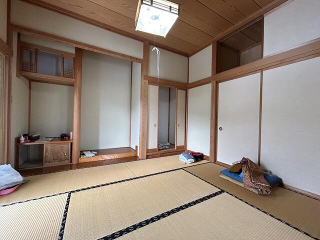 detached 新潟県西蒲原郡弥彦村大字上泉 地図を見る