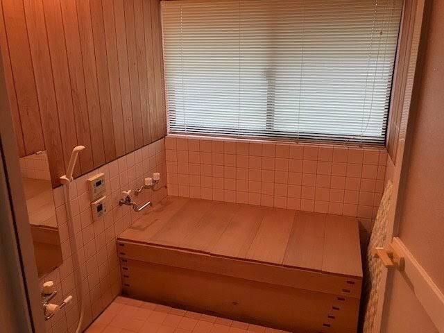 detached 新潟県西蒲原郡弥彦村大字上泉 地図を見る