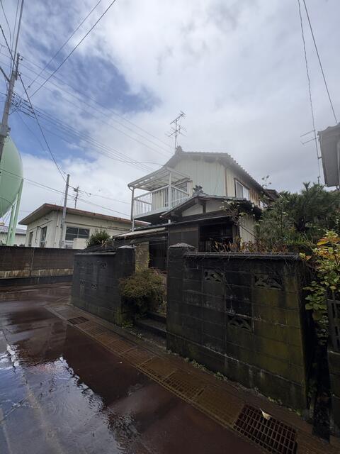 新潟県燕市の一戸建て | 190万円 | 7LDK | 185.32m² | Akiyama house finder