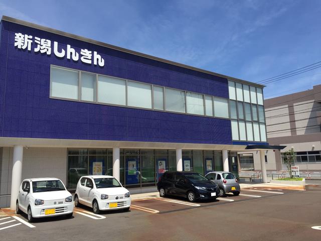 新潟信用金庫中山支店 (816m)