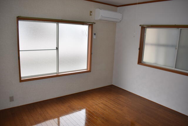 リビング以外の居室／フローリングの洋室６畳です。／撮影日2020-03-13