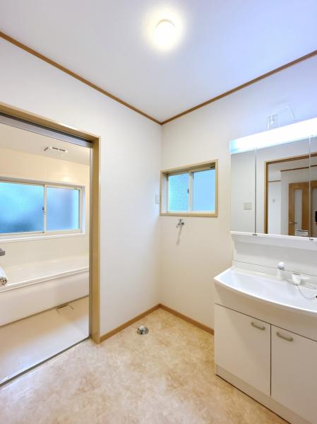 detached 新潟県刈羽郡刈羽村大字上高町 地図を見る