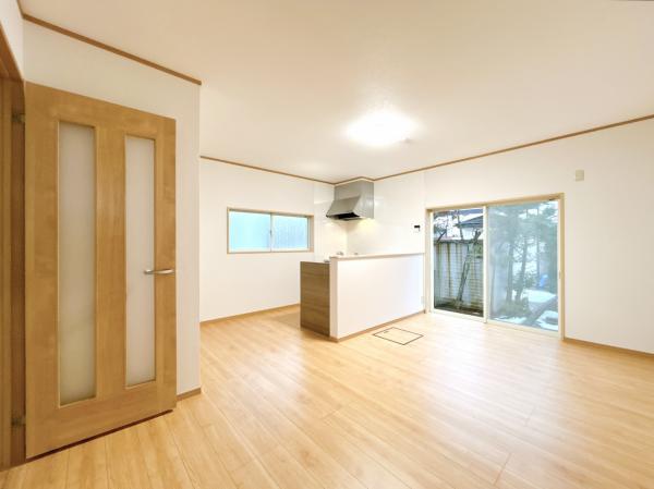 detached 新潟県刈羽郡刈羽村大字上高町 地図を見る