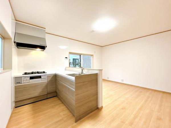 detached 新潟県刈羽郡刈羽村大字上高町 地図を見る