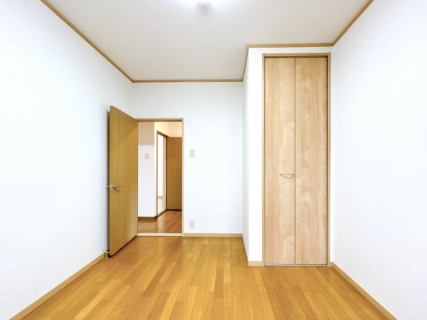 detached 新潟県刈羽郡刈羽村大字上高町 地図を見る