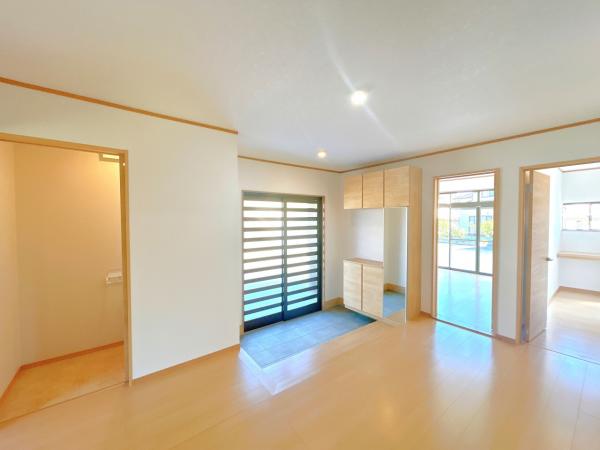 detached 新潟県三島郡出雲崎町大字川西 地図を見る