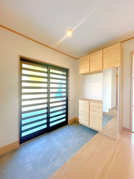 detached 新潟県三島郡出雲崎町大字川西 地図を見る