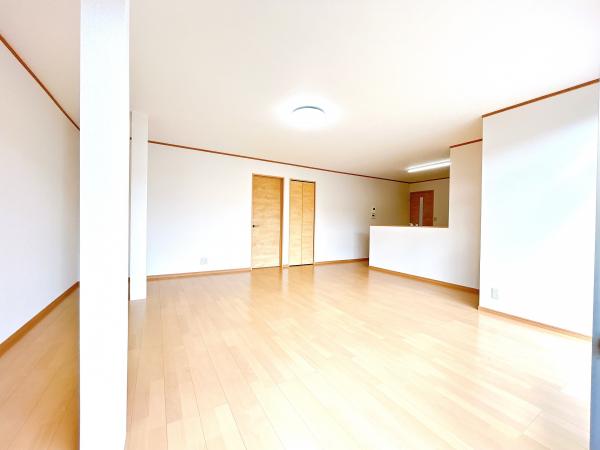 detached 新潟県三島郡出雲崎町大字川西 地図を見る