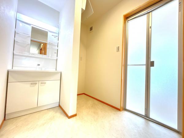 detached 新潟県阿賀野市緑岡 地図を見る